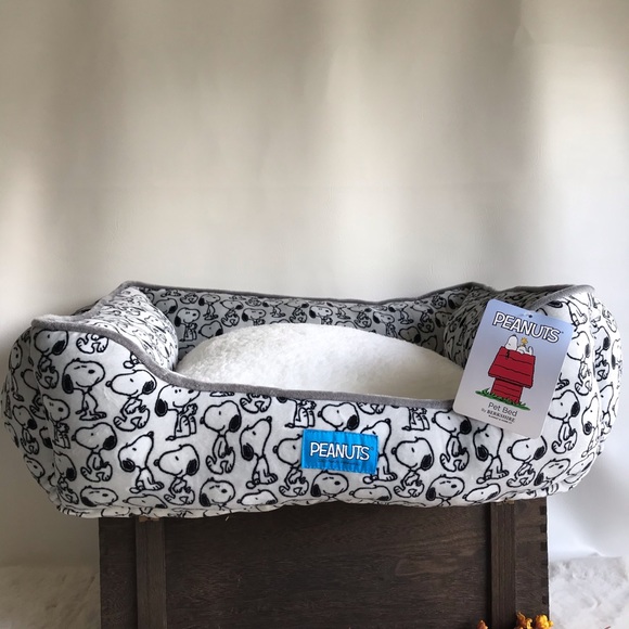 Peanuts Dog Berkshire Peanuts Plush Grey Snoopy Dog Bed 25 Poshmark